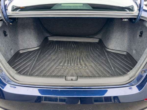 2020 Honda Accord LX - photo 16