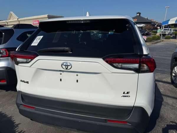 2025 Toyota RAV4 LE - photo 3