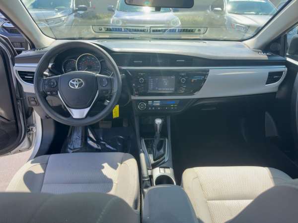 2015 Toyota Corolla LE - photo 18