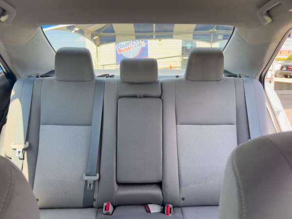 2015 Toyota Corolla LE - photo 29