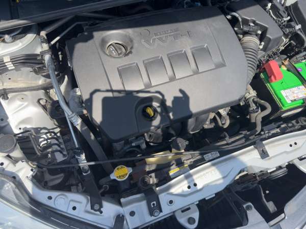 2015 Toyota Corolla LE - photo 31