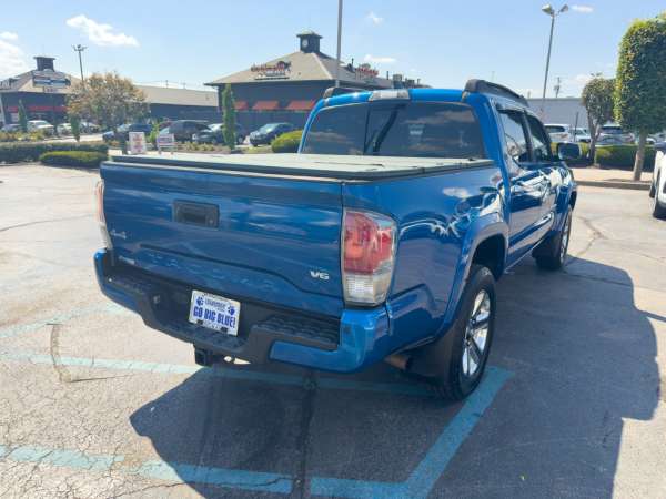 2017 Toyota Tacoma Limited - photo 5