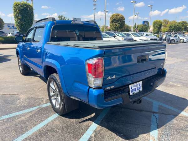 2017 Toyota Tacoma Limited - photo 7