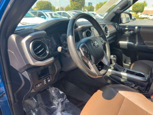 2017 Toyota Tacoma Limited - photo 21