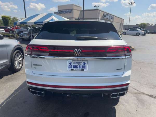 2024 Volkswagen Atlas Cross Sport 2.0T SEL R-Line - photo 6