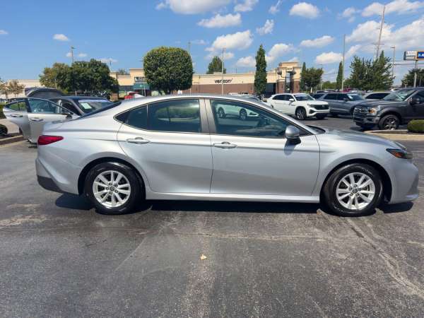 2025 Toyota Camry LE - photo 8