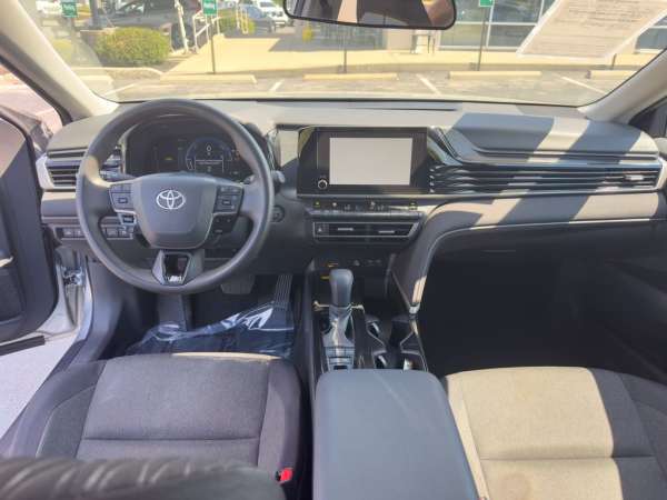 2025 Toyota Camry LE - photo 18