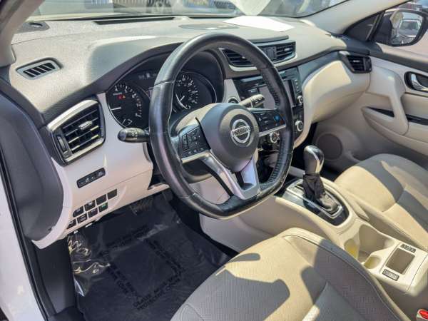 2020 Nissan Rogue Sport SL - photo 23