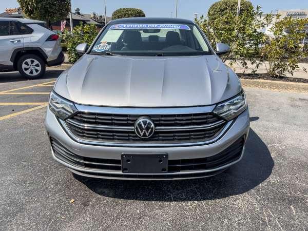 2024 Volkswagen Jetta 1.5T SE - photo 3