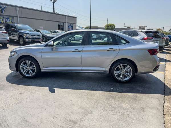2024 Volkswagen Jetta 1.5T SE - photo 4