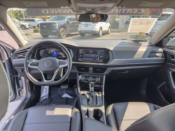 2024 Volkswagen Jetta 1.5T SE - photo 19