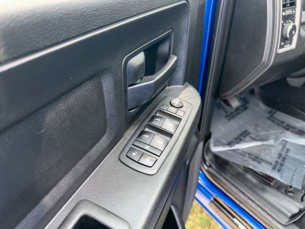 2019 Ram 1500 Classic Express - photo 18