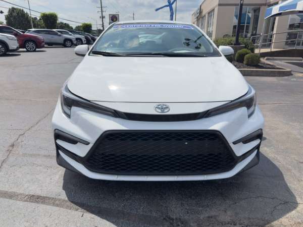 2025 Toyota Corolla SE - photo 2