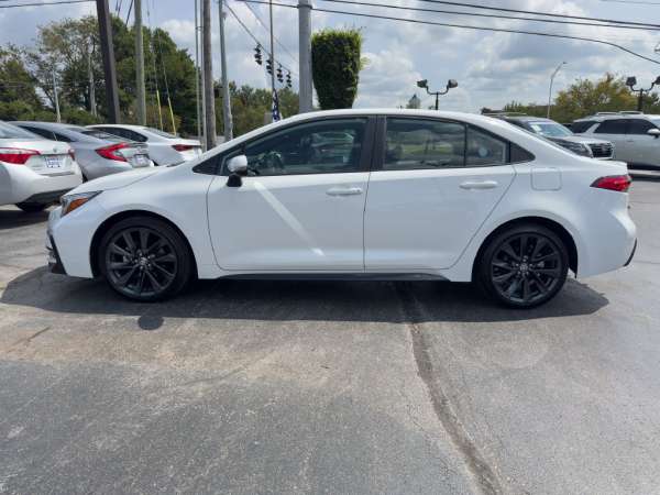 2025 Toyota Corolla SE - photo 4
