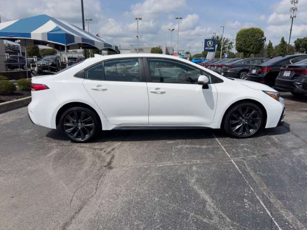 2025 Toyota Corolla SE - photo 8
