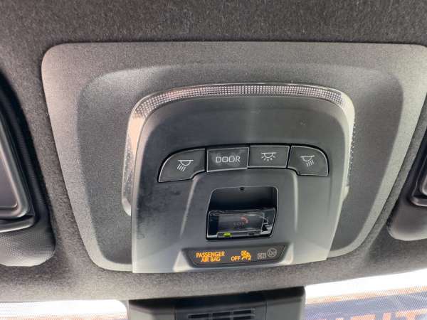 2025 Toyota Corolla SE - photo 30