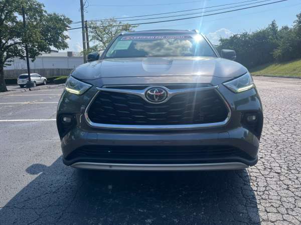 2021 Toyota Highlander Platinum - photo 2