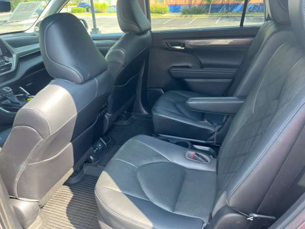 2021 Toyota Highlander Platinum - photo 10