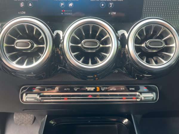 2022 Mercedes-Benz GLB GLB 250 - photo 16