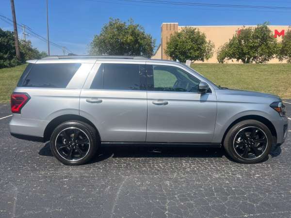 2024 Ford Expedition Limited - photo 4