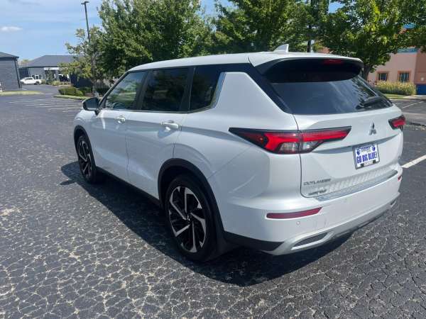 2024 Mitsubishi Outlander SE Black Edition - photo 7