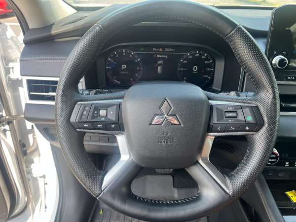 2024 Mitsubishi Outlander SE Black Edition - photo 13