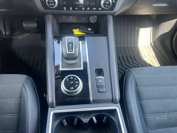 2024 Mitsubishi Outlander SE Black Edition - photo 15