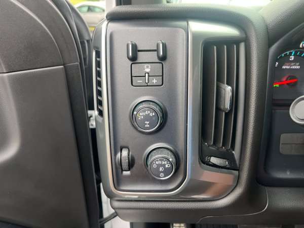 2019 Chevrolet Silverado 1500 LD LT - photo 19