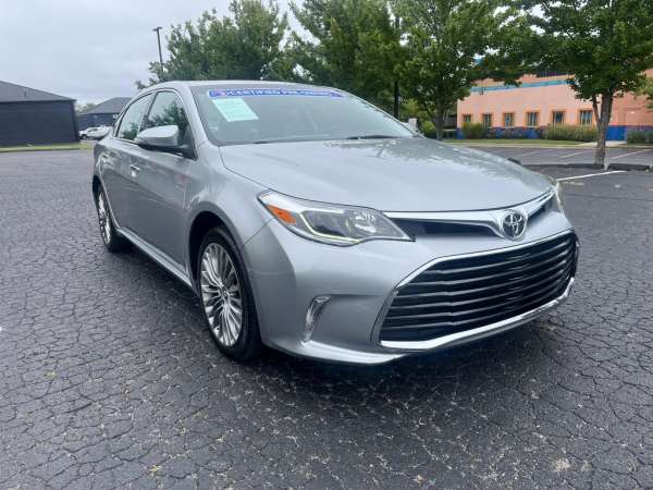 2016 Toyota Avalon Limited - photo 3