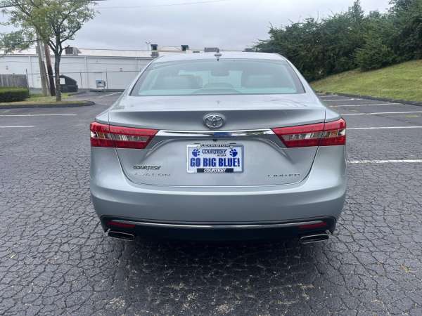 2016 Toyota Avalon Limited - photo 6