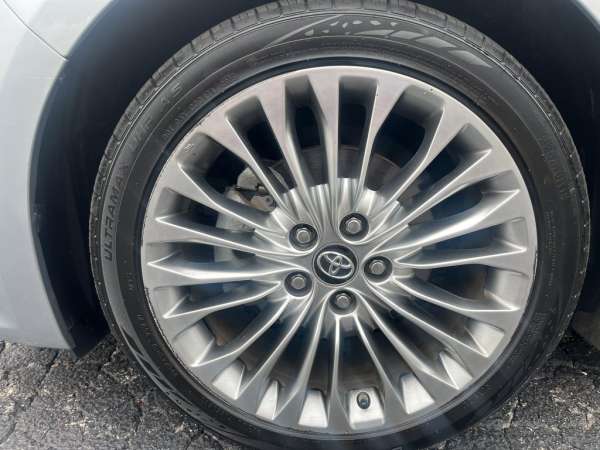 2016 Toyota Avalon Limited - photo 26
