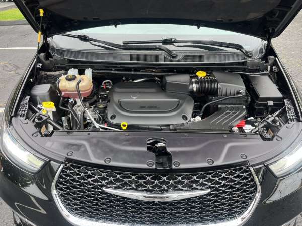 2024 Chrysler Pacifica Touring L - photo 27