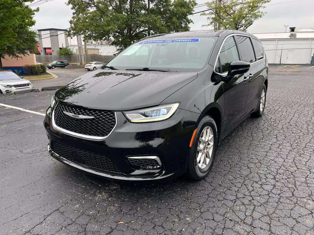 2024 Chrysler Pacifica Touring L - photo 1