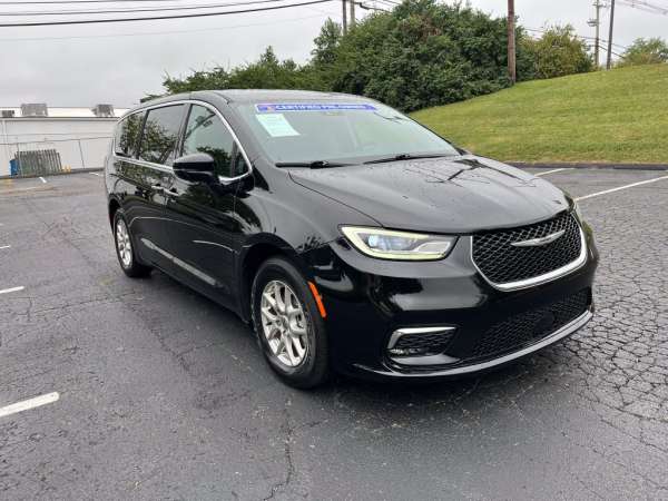 2024 Chrysler Pacifica Touring L - photo 3