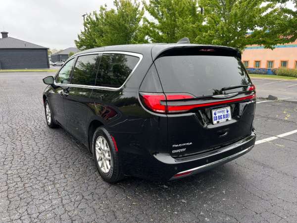 2024 Chrysler Pacifica Touring L - photo 7