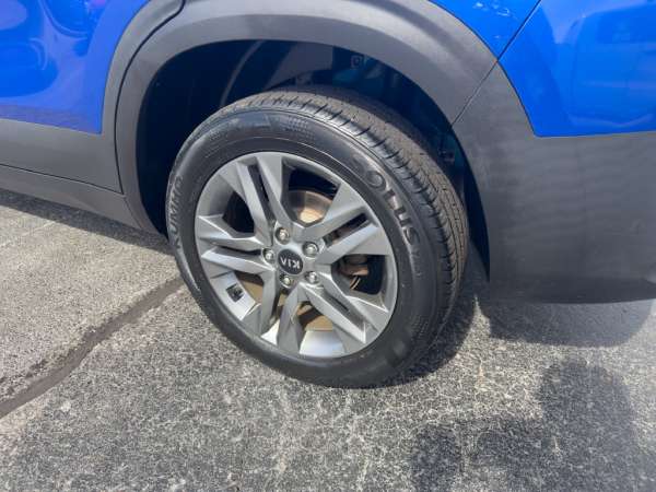 2021 Kia Seltos S - photo 9