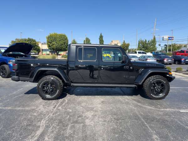2024 Jeep Gladiator Willys - photo 8