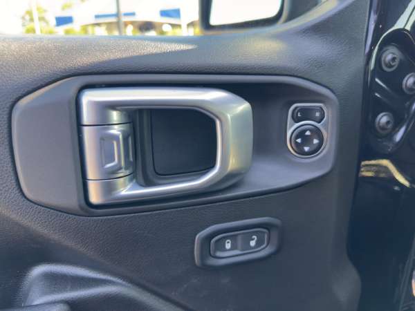 2024 Jeep Gladiator Willys - photo 19