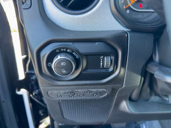 2024 Jeep Gladiator Willys - photo 22
