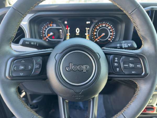 2024 Jeep Gladiator Willys - photo 24