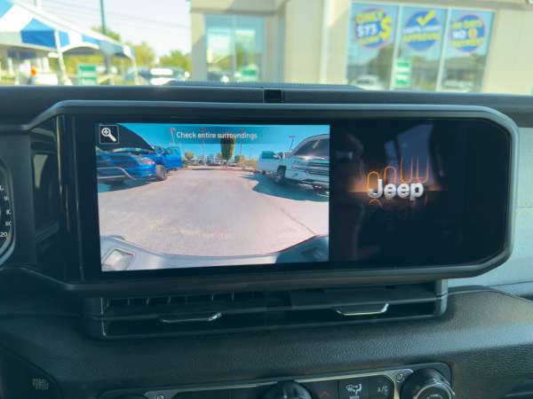 2024 Jeep Gladiator Willys - photo 31