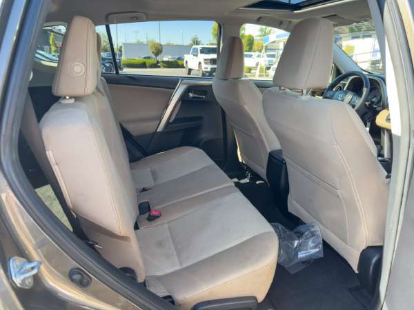 2014 Toyota RAV4 XLE - photo 11