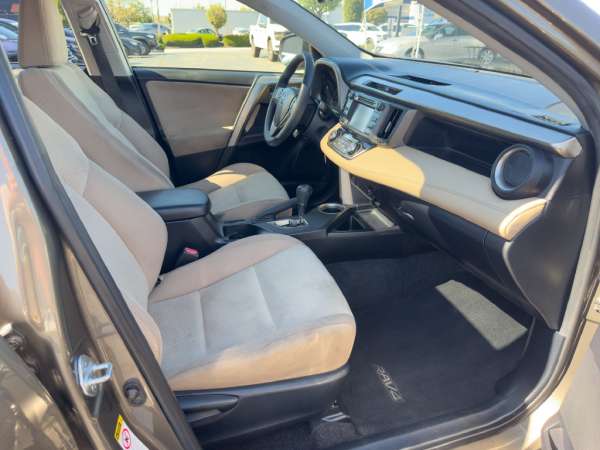 2014 Toyota RAV4 XLE - photo 12