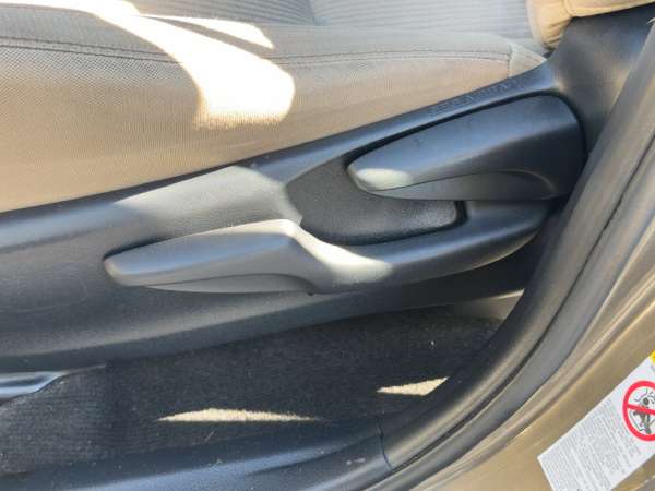 2014 Toyota RAV4 XLE - photo 21