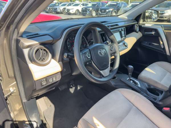 2014 Toyota RAV4 XLE - photo 22