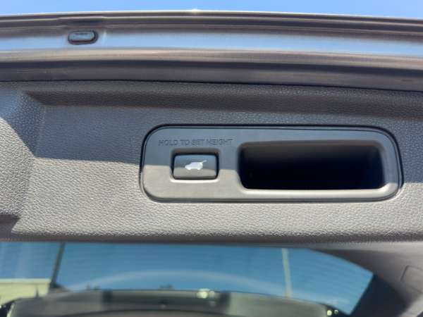 2018 Honda Odyssey Elite - photo 18