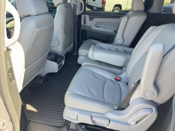 2018 Honda Odyssey Elite - photo 19