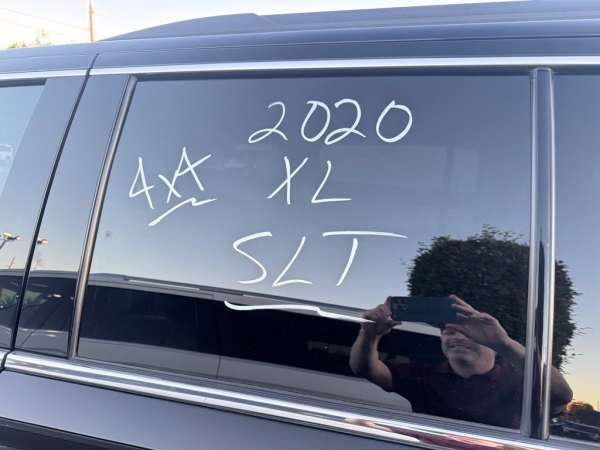 2020 GMC Yukon XL SLT - photo 3