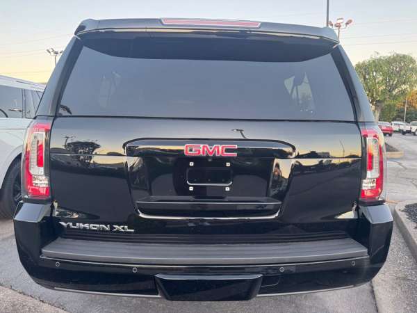2020 GMC Yukon XL SLT - photo 4