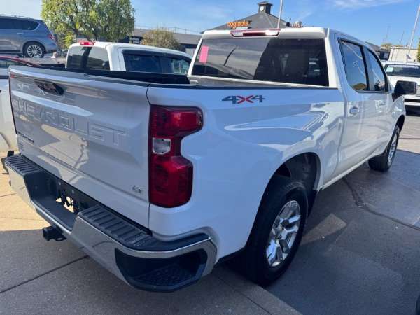 2024 Chevrolet Silverado 1500 LT - photo 4